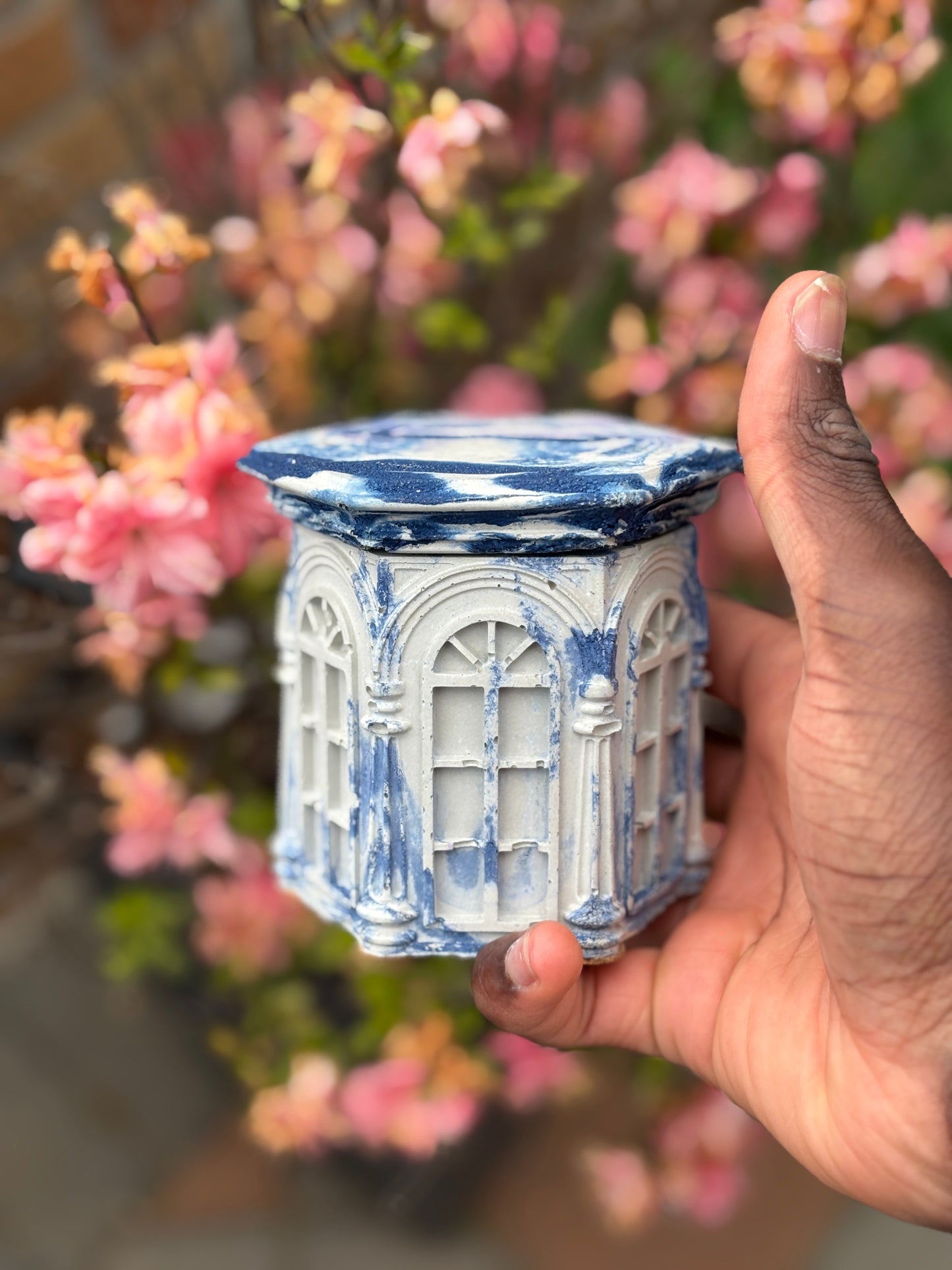 Château Noir Candle- Handmade Luxury Cement Candle