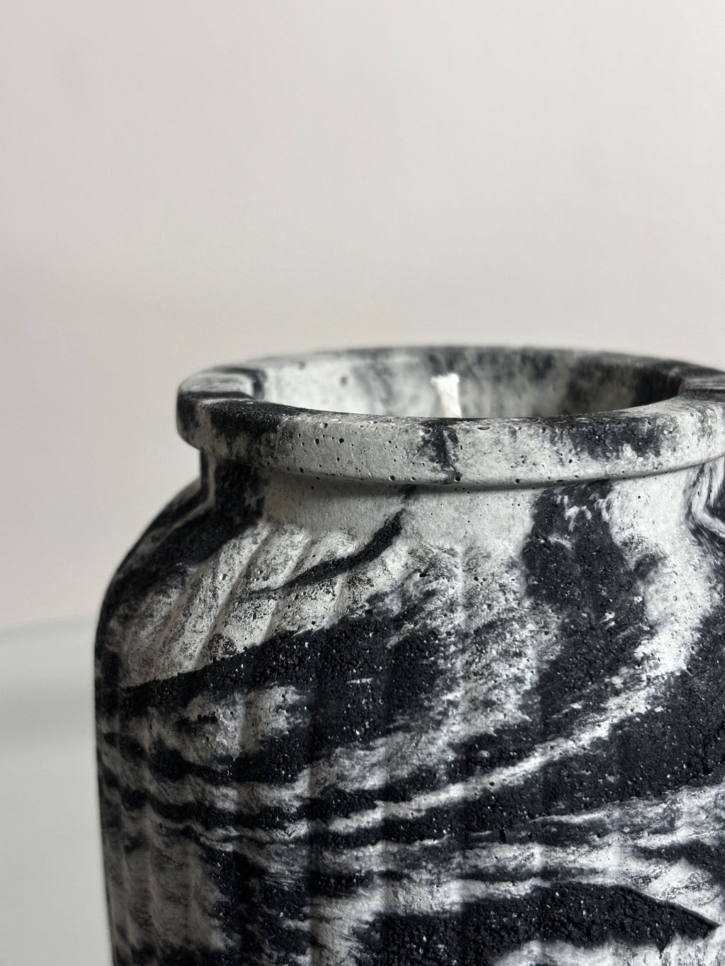 Eclipse Noir • Golden Vanilla